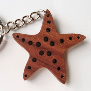 Porte-clés en bois au design chic et tendance, finition lisse, prix d'usine en gros - Product Image 1