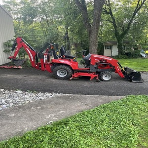 รถแทรกเตอร์ขนาดกะทัดรัดสำหรับงานหนัก GC1725M พร้อมตัวตักและตัวขุดหลังรถ ออกแบบมาเพื่อพื้นที่ขรุขระและประสิทธิภาพการใช้งานที่ยาวนาน - Product Image 2