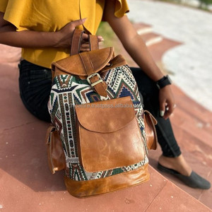 กระเป๋าเป้สะพายหลังหนังแจ็คการ์ดทำมือกระเป๋าหนังแท้ใช้ได้หลากหลายทุกเพศกระเป๋าดีไซน์วินเทจใหม่สินค้าจำนวนมาก - Product Image 2