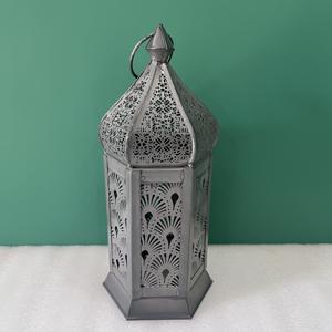 โคมไฟเหล็กโมร็อกโกโบราณทำมือ สำหรับแขวนตกแต่งบ้าน สวน งานแต่งงาน รอมฎอน อีด ของตกแต่งงานฝีมือ - Product Image 1