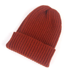 Bonnet en tricot épais pour la vente en gros, idéal pour les marques de boutiques américaines, avec logo personnalisé, production en usine - Product Image 3