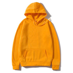 Sweat-shirts pour hommes de haute qualité avec finition solide et premium pour les journées froides. - Product Image 1