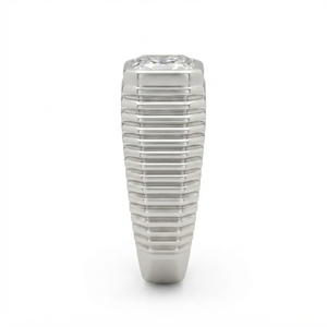 แหวนเพชรทรงรัศมี รับรองโดย IGI น้ำหนัก 1.50 กะรัต เพชรเพาะเลี้ยงแบบโซลิแทร์ ตัวเรือนทองคำขาว 10K - Product Image 4