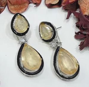 Pendientes de nueva apariencia de moda con estilo, aspecto hermoso de la mejor calidad, perfecto para uso de boda y ocasiones especiales, uso moderno - Product Image 2