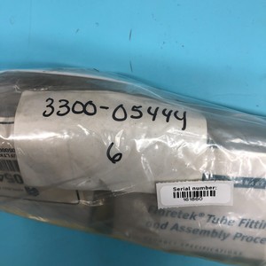 6 AMAT 3300-05444 FTG ELBOW 1/2 FLTK X 1/2 T4 - Équipements et pièces semi-conductrices de renommée mondiale et de confiance - Product Image 6