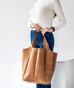 Multiple Pockets Reinforced Stitching Leather <b>Bag</b> Hobo Classic Color With Long-lasting Fade-resistant material Leather Hobo <b>Bags</b> - Product Image 2
