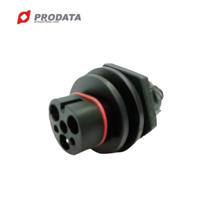 Conector Macho Resistente al Agua con Protección IP67/IP68 y Aislamiento de PVC para Máquinas y Redes Inteligentes Interactivas - Product Image 3