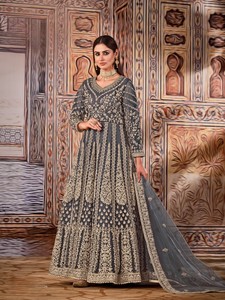 Traje Anarkali Moderno Bordado de Tela de Red Semisellada para Bodas y Diwali - Largo hasta el Suelo, Corte Regular - Product Image 2