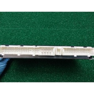 โมดูลควบคุมระบบ Airmatic สำหรับรถยนต์ S-class ปี 2005-2009 มือสอง ของแท้ OEM รหัส 2215404062 - Product Image 3