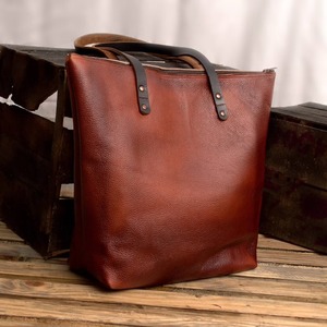 Nouveau sac fourre-tout élégant en cuir véritable pour femme, fait main, grande capacité, pour usage quotidien et voyage, avec double bandoulière et poignée. - Product Image 3