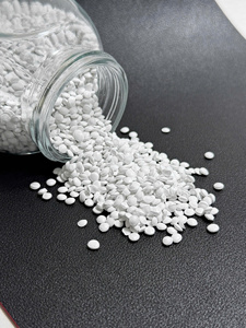 Masterbatch Blanc PE PP PS pour Non-tissés – Haute Opacité et Luminosité pour le Moulage par Injection et le Soufflage de Produits Plastiques - Product Image 3