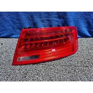 Luz Trasera Derecha Usada A5 8T8945096F - Product Image 1