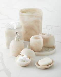 Ensemble d'accessoires de salle de bain contemporains en marbre avec distributeur de savon, porte-brosse à dents et porte-savon - Product Image 5