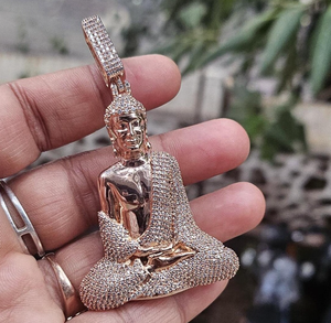 Colgante de Buda en Tono Oro Rosa con Moissanita, Diseño de Cubo de Hielo, Figura Sentada, Joyería, Regalo - Product Image 3