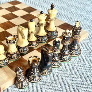 Juego de Ajedrez de Madera Tallada a Mano con Tablero Pulido y Piezas de Juego para Regalo y Decoración del Hogar - Product Image 2