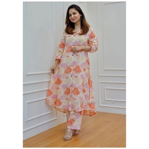 FANCY RAYON IMPRESO KURTI CON PALAZZO MELOCOTÓN - Product Image 1