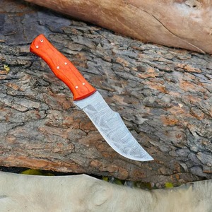 Cuchillo de caza/camping hecho a mano de acero de Damasco con punta recta, mango de madera, funda de cuero de 3 mm, OEM/ODM/OBM, 9 pulgadas - Product Image 4