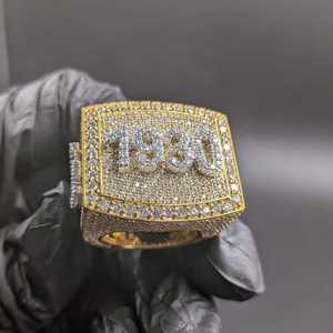 Anillo Personalizado con Número, Anillo con Diamantes Moissanite VVS, Anillo Bañado en Rodio, Estilo Hip Hop - Product Image 5
