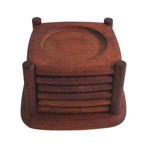 Posavasos de madera de diseño clásico utilizado en el hogar o en restaurantes para colocar tazas de té o vasos de agua. - Product Image 5