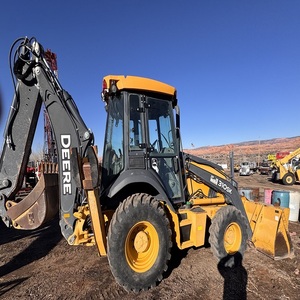 Chargeuse-pelleteuse John Deere à vendre – Pneus robustes, capacité de charge nominale de 200 tonnes, moteur et pompe conçus pour usage intensif - Product Image 2