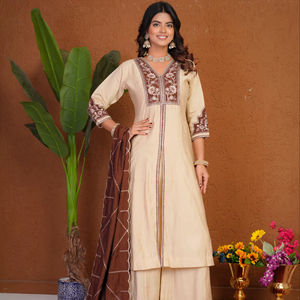 Conjunto Sharara de Diseño Indio-Pakistaní, Tela de Seda Romana, Elegante para Fiestas y Bodas, Traje Tradicional Sharara, Superventas - Product Image 1