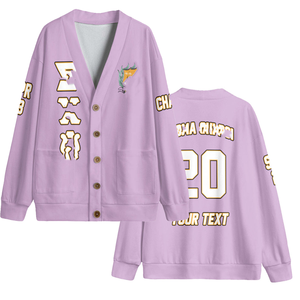 เสื้อคาร์ดิแกนแบบกระดุมสไตล์วิทยาลัย Soro Lavender แบบสั่งทำพิเศษ พร้อมป้ายปักตัวอักษร - Product Image 1