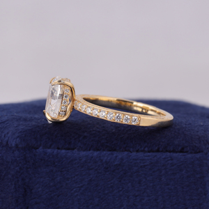 Bague de fiançailles avec diamant ovale de 2,50 carats cultivé en laboratoire, bague halo cachée en or 14 carats - Product Image 2