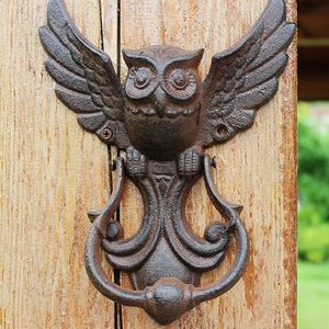 Timbre de puerta de hierro fundido con diseño de búho, estilo vintage, para jardín, casa de madera, casa de campo - Product Image 1