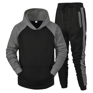 Sudadera con Capucha Personalizada Negra de Invierno con Mangas Grises, Sin Cremallera, con Cordón Ajustable, Informal, de Poliéster y Algodón, Ligera y Transpirable - Product Image 1