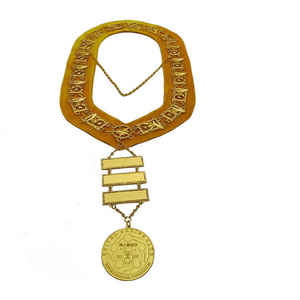 Collar de cadena de alta calidad de la francmasonería Blue Lodge, chapado en oro con pedrería sobre terciopelo blanco. - Product Image 2