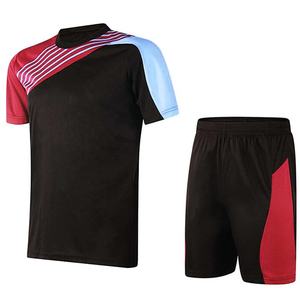 Survêtements de football ensemble de maillots uniformes de sport respirants pour enfants T-shirts et shorts à manches courtes ensembles de vêtements de marque - Product Image 3