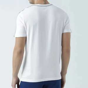 T-shirt streetwear, design personnalisé sur demande, imprimé à la machine et à la main, t-shirt homme style ample, léger. - Product Image 3