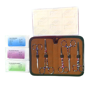 Kit de pratique de suture et de dissection durable de qualité supérieure pour étudiants en anatomie, biologie et médecine - Product Image 1