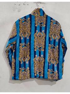 Elegante Chaqueta de Seda Multicolor para Mujer con Bordado Tradicional Hecho a Mano, Tela Ligera para Atuendos de Invitadas a Bodas - Product Image 3