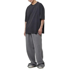 Pantalones de chándal anchos de estilo urbano para hombre, con logo personalizado, lavado a la piedra vintage, pierna ancha, cintura elástica con cordón, acampanados y transpirables. - Product Image 6