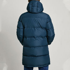2026 Service OEM Parka longue matelassée brillante pour homme, de qualité supérieure, avec col montant, capuche longue, logo frontal, noir, personnalisable, effet bulle, style OEM - Product Image 2