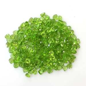 Pierre précieuse naturelle de péridot vert taille cœur, 6 mm, calibrée, pour la fabrication de bijoux - Product Image 2