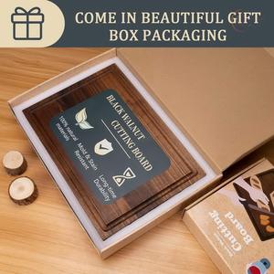 Planche à découper en bois épais avec finition soignée, idéale pour les chefs professionnels et l'utilisation à la maison - Product Image 4