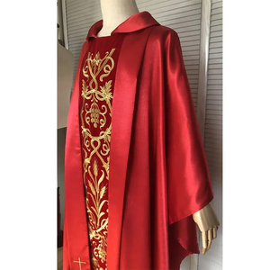 Nouvelle chasuble de prêtre en satin rouge de qualité supérieure avec broderie dorée sur le devant et ornementation 2026, sur mesure, nouveau design, chasuble brodée - Product Image 4