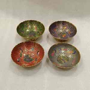 Bol en laiton fait main avec émail artisanal style moderne technique de peinture traditionnelle artisanat métallique BoldBlossom - Product Image 3