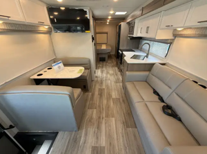 Autocaravana de Lujo Confortable T-H-O-R M-O-T-O-R Coach -2-9-M, Casa Rodante para 4-6 Personas - Product Image 3