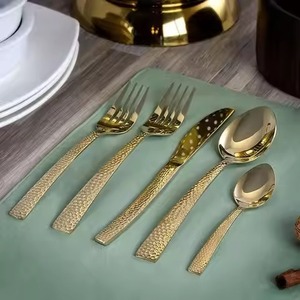 Ensemble de couverts en laiton doré de qualité supérieure, collection élégante d'ustensiles de table, vaisselle élégante pour banquet - Product Image 1