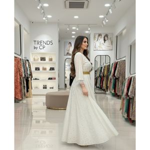 Tendencias 2025 de CP: Vestido Formal Pakistaní Estilo Maxi para Mujer |   Elegante Caftán Abaya Bordado en Oro con Cinturón para - Product Image 4