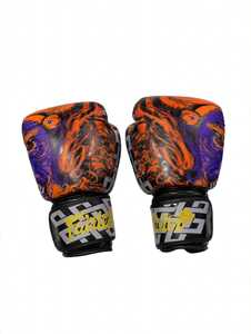 Gants de boxe Fairtex en cuir couleur argent, nouvelle collection, très demandés, avec fermeture auto-agrippante et sangles réglables pour le kick-boxing et les arts martiaux - Product Image 3
