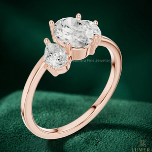 แหวนหมั้นเพชรโมอิสซาไนต์ทรงรีและทรงหยดน้ำสามเม็ด ทองคำขาว 14K สำหรับผู้หญิง แหวนเจ้าสาวสุดหรู - Product Image 3