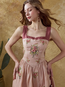 Nuevo Vestido Maxi Estilo Vintage con Bordado Floral, Cuello Cuadrado, Sin Mangas, Bordado Floral Hecho a Mano - Product Image 4