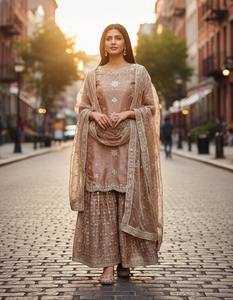Robe Anarkali beige brodée avec dupatta, longueur ras du sol, tenue traditionnelle indienne et pakistanaise pour femmes, robe de mariage - Product Image 3