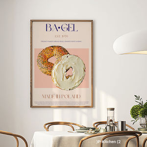 Affiche Murale de Vacances : Illustration Gourmande Bagel à la Crème Fraîche – Décoration Murale Moderne pour Café et Cuisine – Impression sur Toile avec Cadre en Bois - Product Image 2