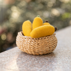 Fruta de Fieltro de Lana en Forma de Plátano, Juguete Educativo Hecho a Mano para Niños, Juguete Montessori, Venta al por Mayor - Product Image 4