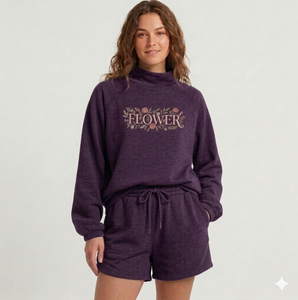 Conjunto Esencial Coordinado de Pantalones Cortos y Top de Cuello Alto para Mujer, Atuendo de Invierno Cálido, Relajado, Elegante y con Estilo para el Día a Día - Product Image 1